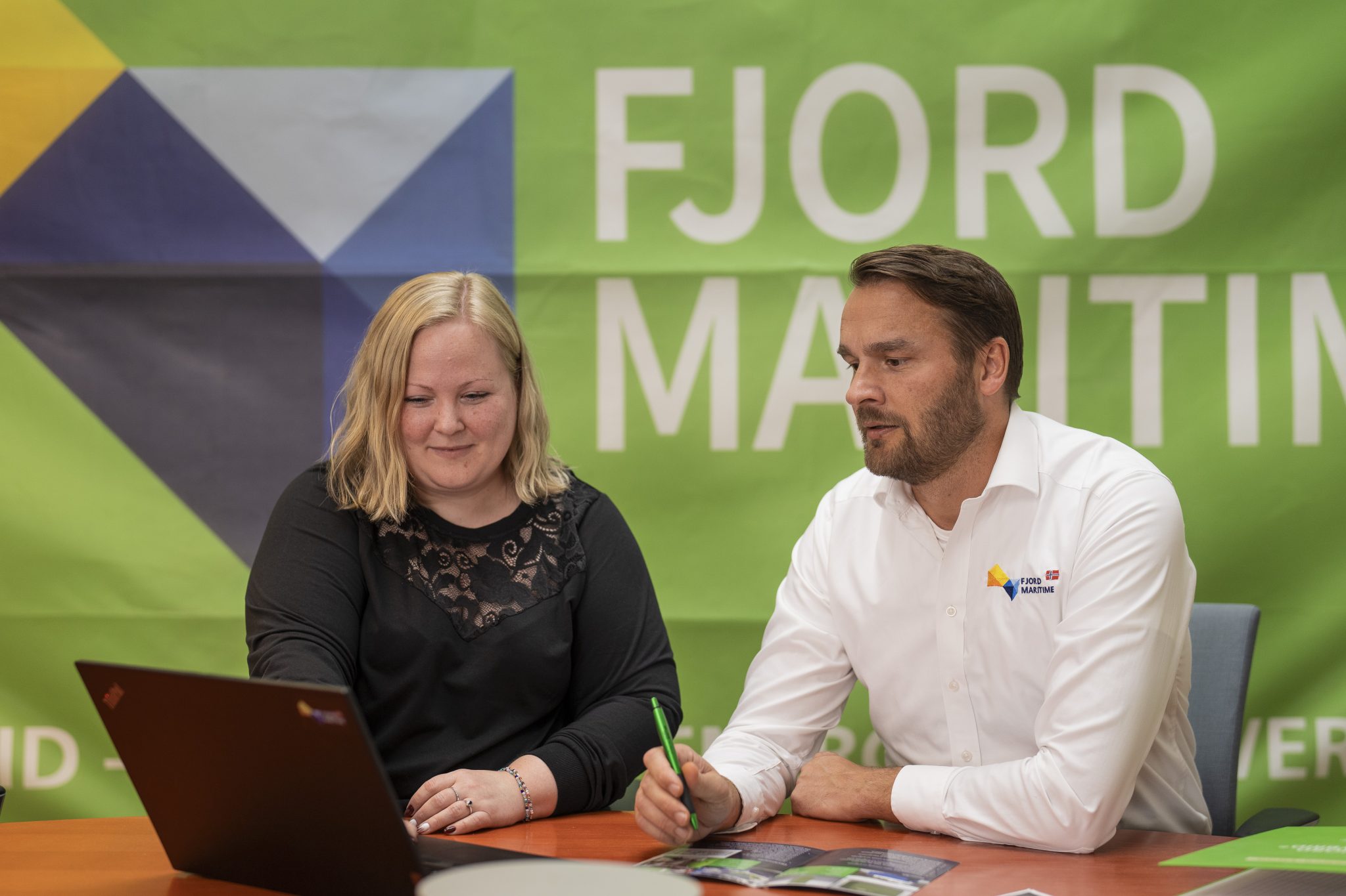 Ansatte i Fjord maritime. Foto