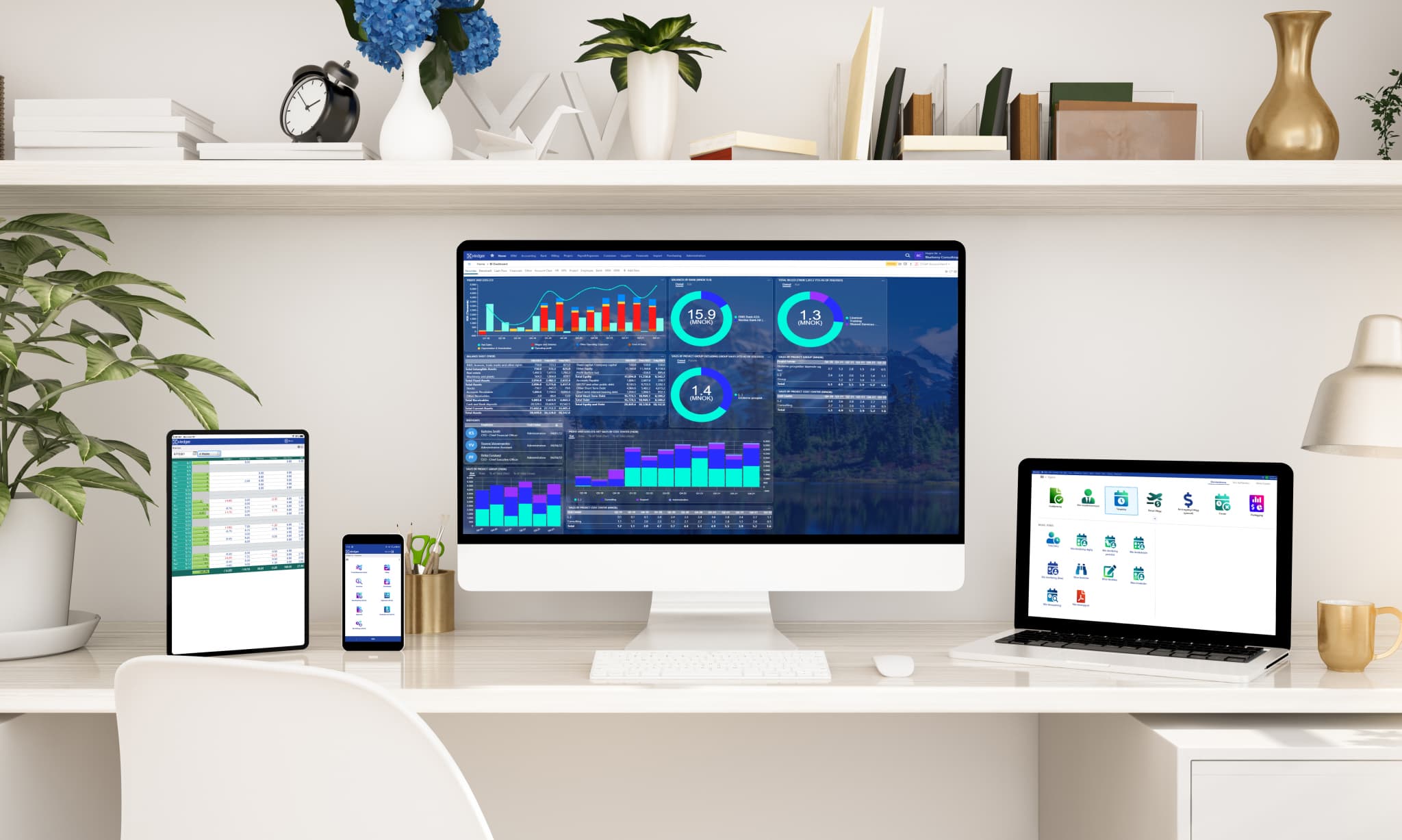 En PC med Xledger dashboard. Foto